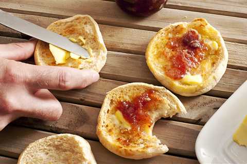 English Muffins: Calories, Nutrition, and More